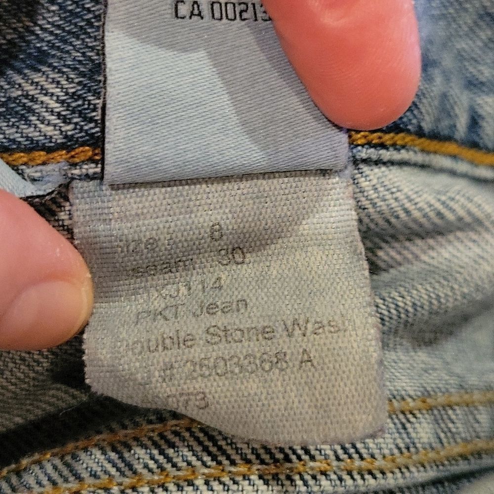 Calvin Klein Jeans High Rise Mom Jean Double Stone Wash - Picture 15 of 16